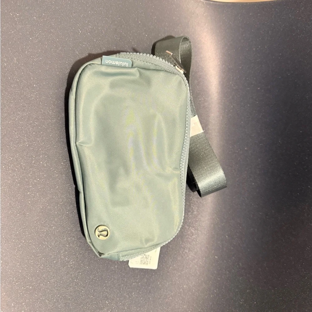 Lululemon Athletica Light Teal Crossbody Bag - Picture 1 of 2